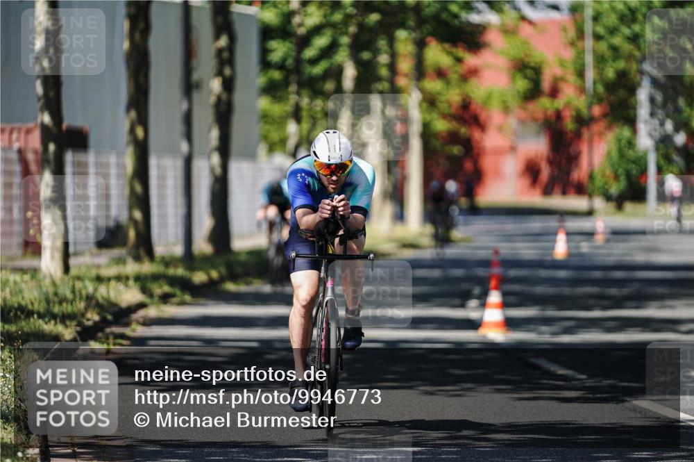 09.08.2026 - GEWOBA Citytriathlon Bremen Michael Burmester http://msf.ph/oto/9946773 09.08.2026 12:07:40 Radfahren 572, 586, 614, 628, 649, 761 meine-sportfotos.de