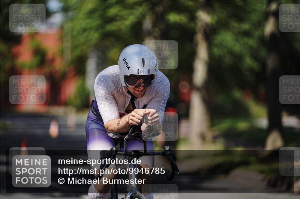 09.08.2026 - GEWOBA Citytriathlon Bremen Michael Burmester http://msf.ph/oto/9946785 09.08.2026 12:07:50 Radfahren 572, 577, 586, 614, 649, 705, 1001 meine-sportfotos.de