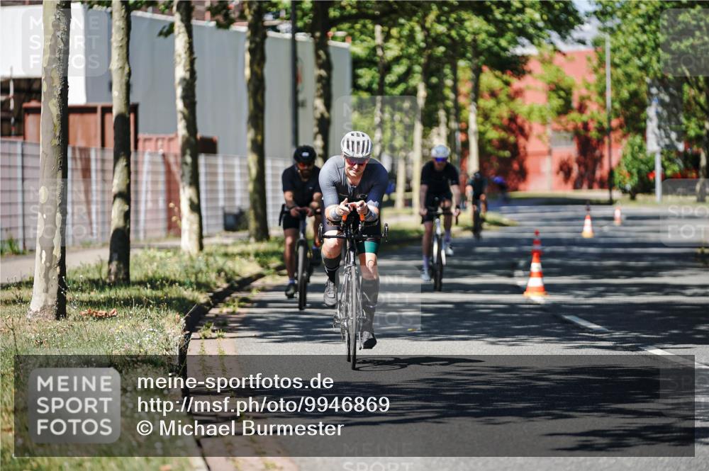09.08.2026 - GEWOBA Citytriathlon Bremen Michael Burmester http://msf.ph/oto/9946869 09.08.2026 12:10:03 Radfahren 619, 633, 635, 688, 718, 729, 770, 774, 1002 meine-sportfotos.de