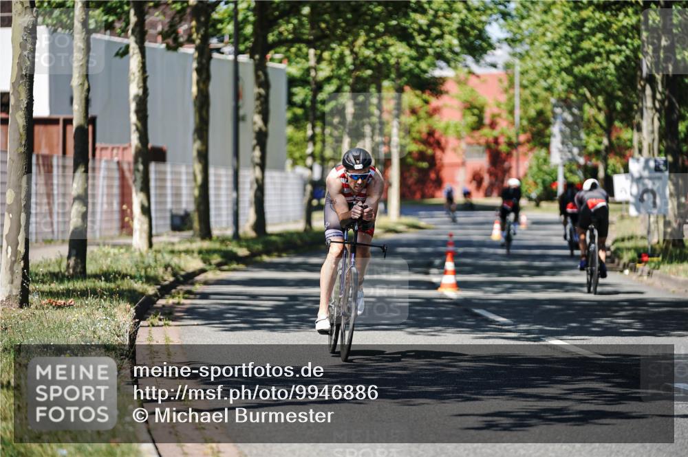 09.08.2026 - GEWOBA Citytriathlon Bremen Michael Burmester http://msf.ph/oto/9946886 09.08.2026 12:10:21 Radfahren 688, 776 meine-sportfotos.de