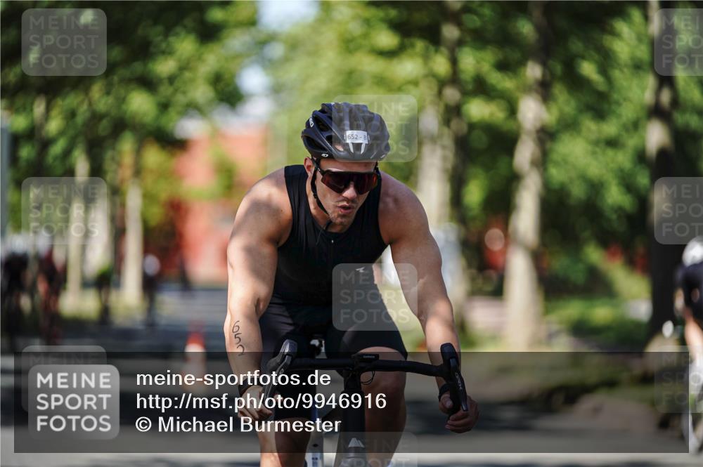 09.08.2026 - GEWOBA Citytriathlon Bremen Michael Burmester http://msf.ph/oto/9946916 09.08.2026 12:11:02 Radfahren 587, 641, 652, 669, 690, 714, 743, 766, 801, 810, 831 meine-sportfotos.de