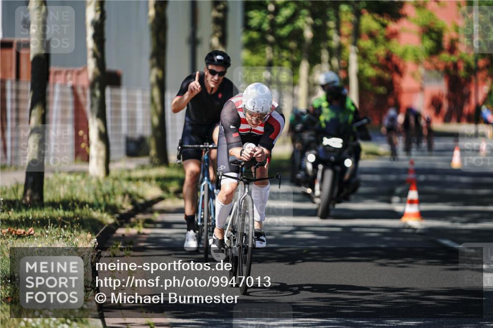 09.08.2026 - GEWOBA Citytriathlon Bremen Michael Burmester http://msf.ph/oto/9947013 09.08.2026 12:12:36 Radfahren 544, 589, 605, 661, 683, 723, 764, 791, 825, 835, 1127, 1131 meine-sportfotos.de