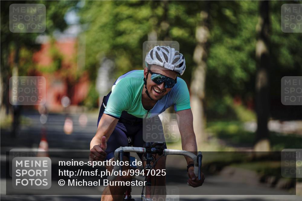 09.08.2026 - GEWOBA Citytriathlon Bremen Michael Burmester http://msf.ph/oto/9947025 09.08.2026 12:12:41 Radfahren 544, 593, 605, 606, 683, 723, 764, 791, 951, 1127, 1131 meine-sportfotos.de