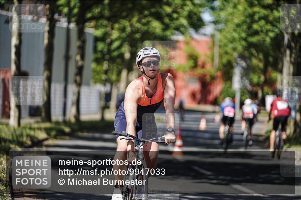 09.08.2026 - GEWOBA Citytriathlon Bremen Michael Burmester http://msf.ph/oto/9947033 09.08.2026 12:12:47 Radfahren 556, 593, 605, 606, 683, 686, 723, 764, 878, 951 meine-sportfotos.de