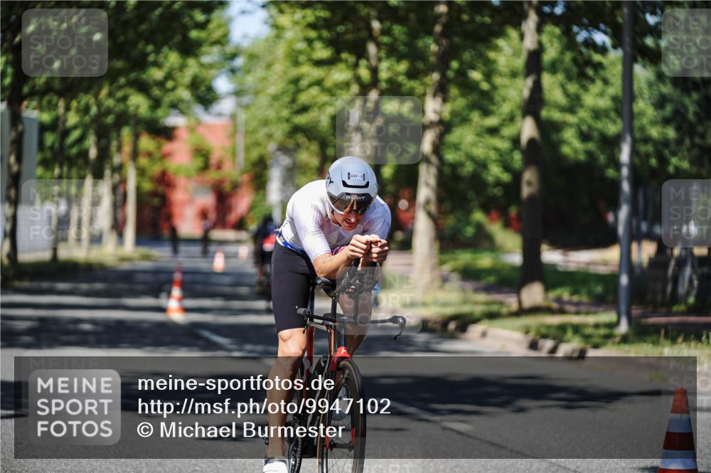 09.08.2026 - GEWOBA Citytriathlon Bremen Michael Burmester http://msf.ph/oto/9947102 09.08.2026 12:13:47 Radfahren 547, 645, 684, 685 meine-sportfotos.de