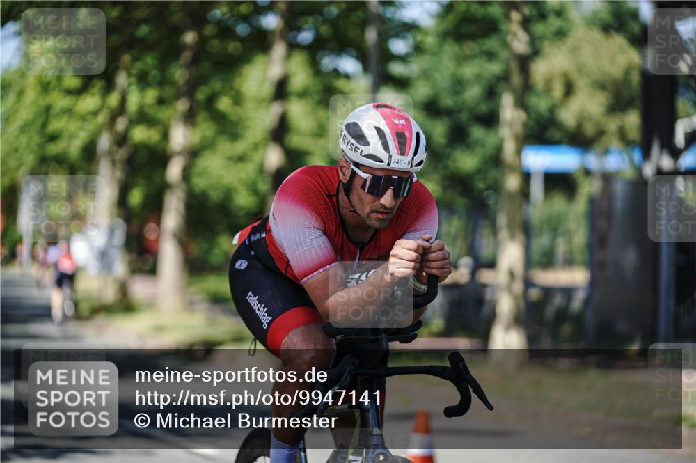 09.08.2026 - GEWOBA Citytriathlon Bremen Michael Burmester http://msf.ph/oto/9947141 09.08.2026 12:14:44 Radfahren 561, 574, 582, 590, 679, 680, 717, 721, 733, 746, 750 meine-sportfotos.de