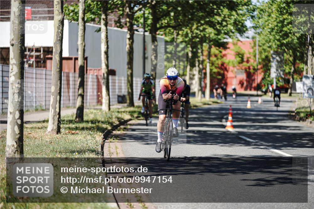 09.08.2026 - GEWOBA Citytriathlon Bremen Michael Burmester http://msf.ph/oto/9947154 09.08.2026 12:15:01 Radfahren 590, 679, 717, 924, 1004, 1015 meine-sportfotos.de