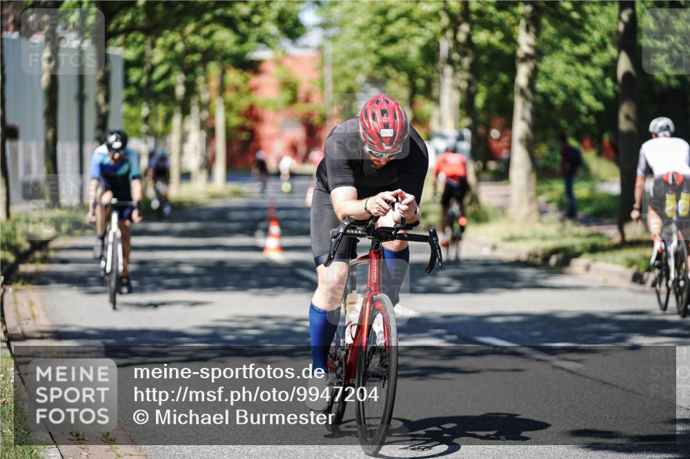 09.08.2026 - GEWOBA Citytriathlon Bremen Michael Burmester http://msf.ph/oto/9947204 09.08.2026 12:15:55 Radfahren 730, 765, 874, 875, 879, 880, 883, 983, 1133 meine-sportfotos.de