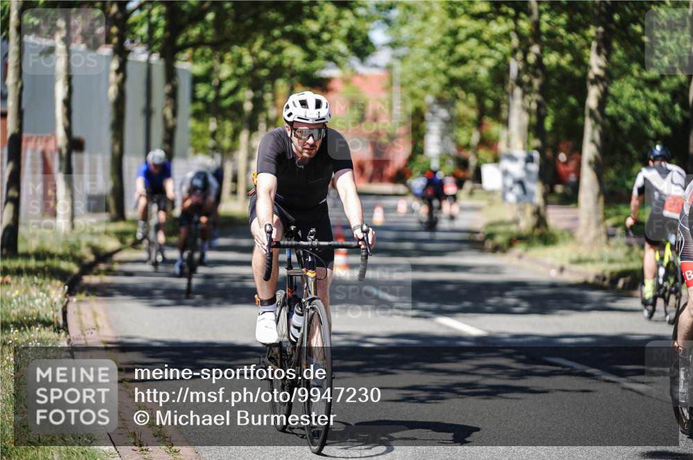 09.08.2026 - GEWOBA Citytriathlon Bremen Michael Burmester http://msf.ph/oto/9947230 09.08.2026 12:16:17 Radfahren 564, 580, 611, 716, 726, 775, 855, 914, 955, 1013, 1117 meine-sportfotos.de