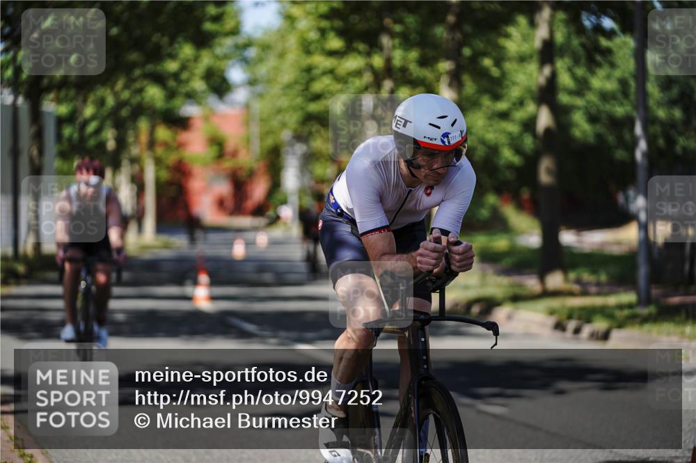 09.08.2026 - GEWOBA Citytriathlon Bremen Michael Burmester http://msf.ph/oto/9947252 09.08.2026 12:16:30 Radfahren 545, 564, 580, 638, 648, 775, 777, 804, 918, 1013, 1138 meine-sportfotos.de