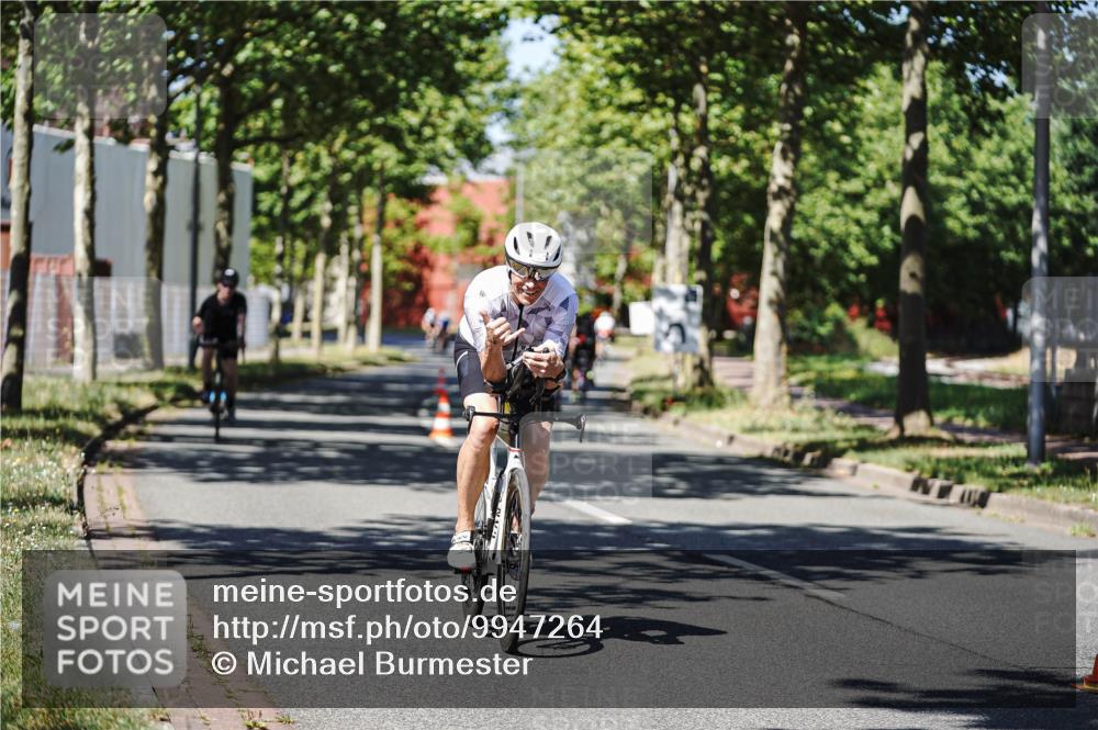 09.08.2026 - GEWOBA Citytriathlon Bremen Michael Burmester http://msf.ph/oto/9947264 09.08.2026 12:16:41 Radfahren 545, 638, 648, 777, 804, 846, 918, 1138 meine-sportfotos.de