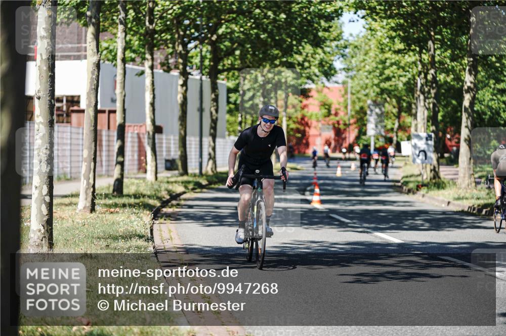 09.08.2026 - GEWOBA Citytriathlon Bremen Michael Burmester http://msf.ph/oto/9947268 09.08.2026 12:16:43 Radfahren 555, 648, 804, 846, 918, 1138 meine-sportfotos.de
