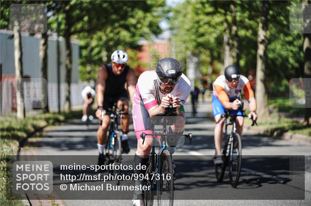 09.08.2026 - GEWOBA Citytriathlon Bremen Michael Burmester http://msf.ph/oto/9947316 09.08.2026 12:17:32 Radfahren 565, 579, 598, 609, 650, 653, 758, 778, 784, 807 meine-sportfotos.de
