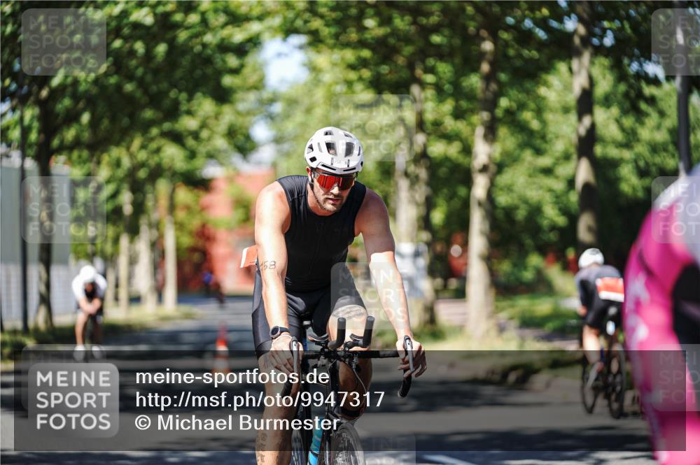 09.08.2026 - GEWOBA Citytriathlon Bremen Michael Burmester http://msf.ph/oto/9947317 09.08.2026 12:17:32 Radfahren 565, 579, 598, 609, 650, 653, 758, 778, 784, 807 meine-sportfotos.de