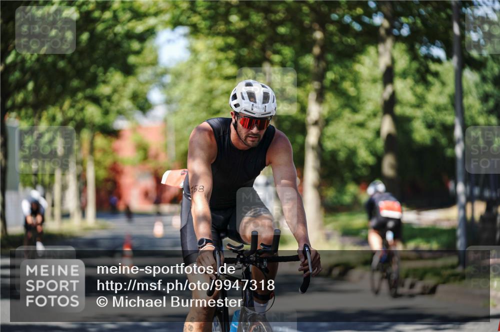 09.08.2026 - GEWOBA Citytriathlon Bremen Michael Burmester http://msf.ph/oto/9947318 09.08.2026 12:17:32 Radfahren 565, 579, 598, 609, 650, 653, 758, 778, 784, 807 meine-sportfotos.de