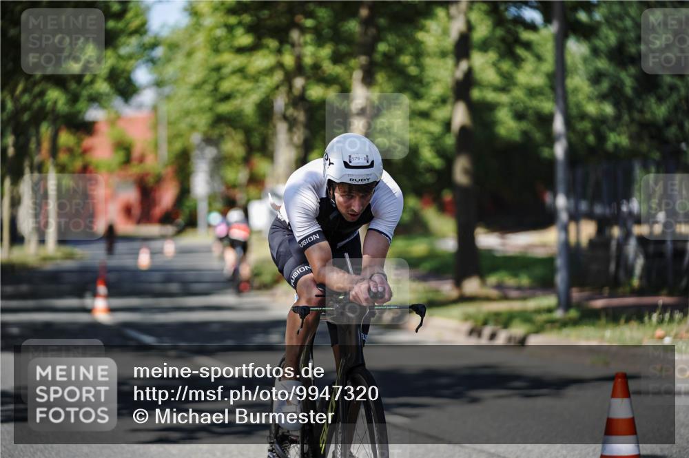 09.08.2026 - GEWOBA Citytriathlon Bremen Michael Burmester http://msf.ph/oto/9947320 09.08.2026 12:17:34 Radfahren 565, 579, 598, 609, 650, 653, 758, 784, 807, 1109 meine-sportfotos.de