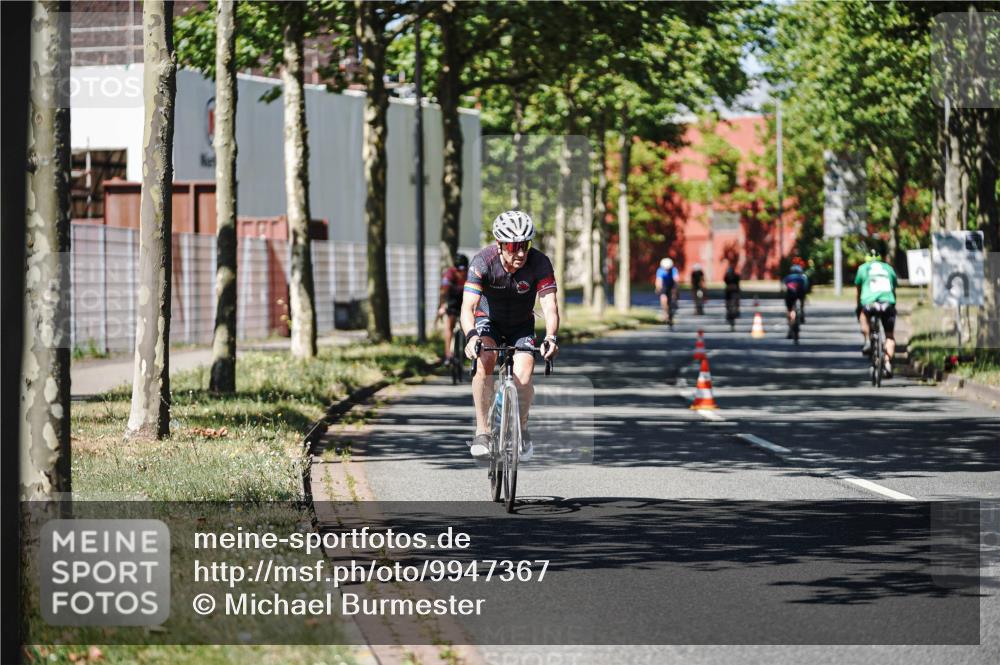09.08.2026 - GEWOBA Citytriathlon Bremen Michael Burmester http://msf.ph/oto/9947367 09.08.2026 12:18:22 Radfahren 826, 872, 970, 1003 meine-sportfotos.de