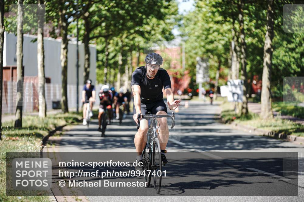 09.08.2026 - GEWOBA Citytriathlon Bremen Michael Burmester http://msf.ph/oto/9947401 09.08.2026 12:20:03 Radfahren 595, 625, 757, 788, 798, 817, 823, 838, 923, 935, 1017, 1129 meine-sportfotos.de