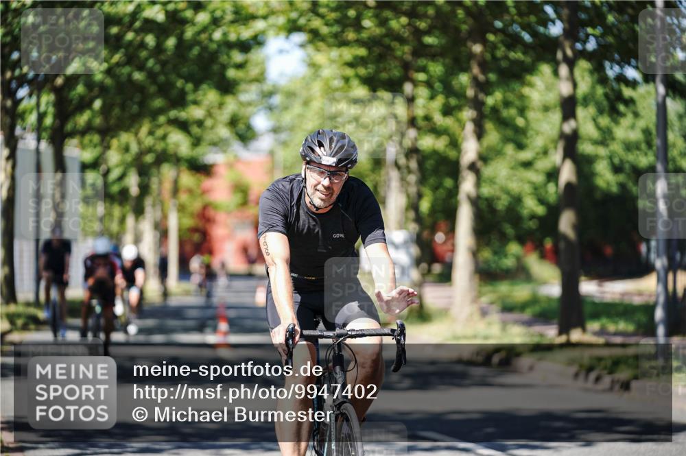 09.08.2026 - GEWOBA Citytriathlon Bremen Michael Burmester http://msf.ph/oto/9947402 09.08.2026 12:20:04 Radfahren 595, 625, 757, 788, 790, 798, 817, 823, 838, 923, 935, 1017, 1129 meine-sportfotos.de