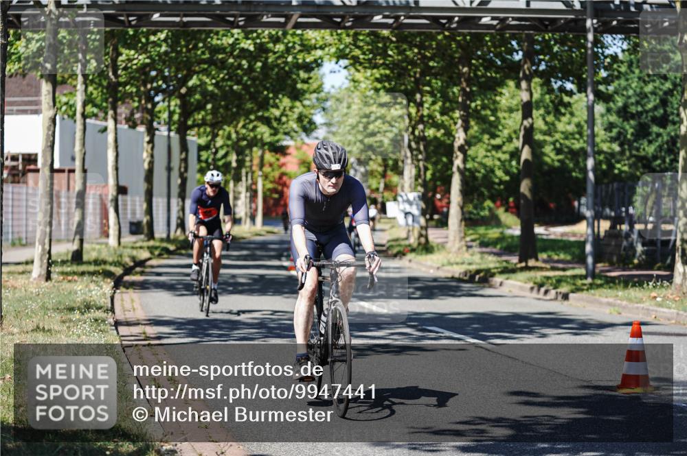 09.08.2026 - GEWOBA Citytriathlon Bremen Michael Burmester http://msf.ph/oto/9947441 09.08.2026 12:20:36 Radfahren 566, 656, 682, 728, 745, 792, 816, 844, 931, 1020 meine-sportfotos.de