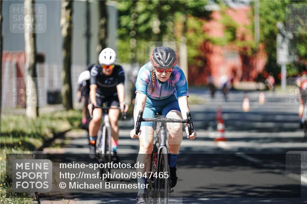09.08.2026 - GEWOBA Citytriathlon Bremen Michael Burmester http://msf.ph/oto/9947465 09.08.2026 12:21:01 Radfahren 560, 562, 628, 637, 639, 668, 678, 889, 911, 912, 960, 968, 979, 1110 meine-sportfotos.de