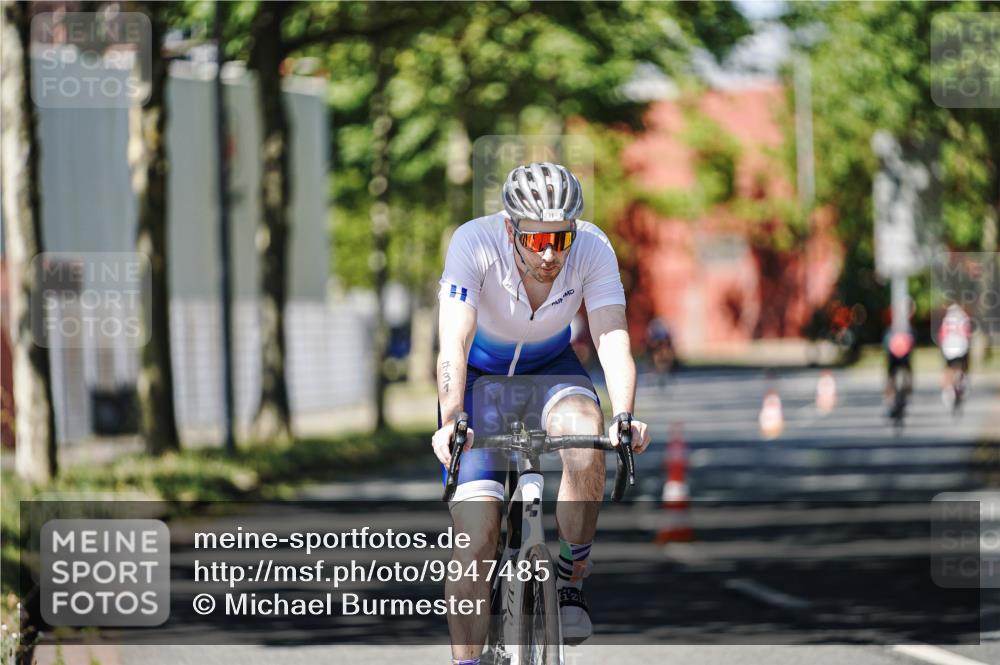 09.08.2026 - GEWOBA Citytriathlon Bremen Michael Burmester http://msf.ph/oto/9947485 09.08.2026 12:21:24 Radfahren 596, 731, 737, 902, 1115, 1132 meine-sportfotos.de