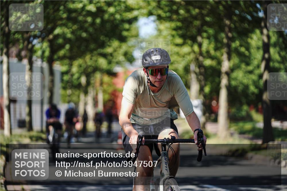 09.08.2026 - GEWOBA Citytriathlon Bremen Michael Burmester http://msf.ph/oto/9947507 09.08.2026 12:21:48 Radfahren 604, 626, 759, 768, 796, 834, 876, 885, 998, 1111, 1156 meine-sportfotos.de