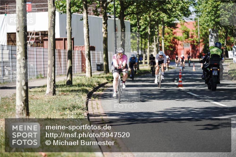 09.08.2026 - GEWOBA Citytriathlon Bremen Michael Burmester http://msf.ph/oto/9947520 09.08.2026 12:22:01 Radfahren 541, 571, 604, 626, 695, 759, 796, 876, 885, 896, 953, 1102, 1114, 1139, 1156 meine-sportfotos.de