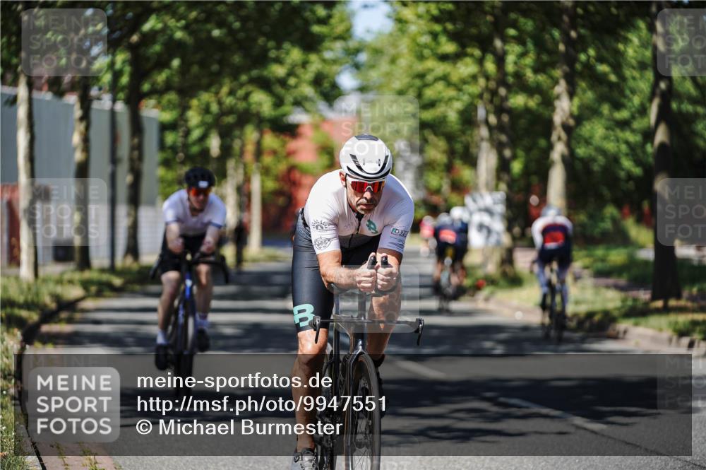 09.08.2026 - GEWOBA Citytriathlon Bremen Michael Burmester http://msf.ph/oto/9947551 09.08.2026 12:22:36 Radfahren 681, 696, 787, 805, 945, 956, 1108 meine-sportfotos.de
