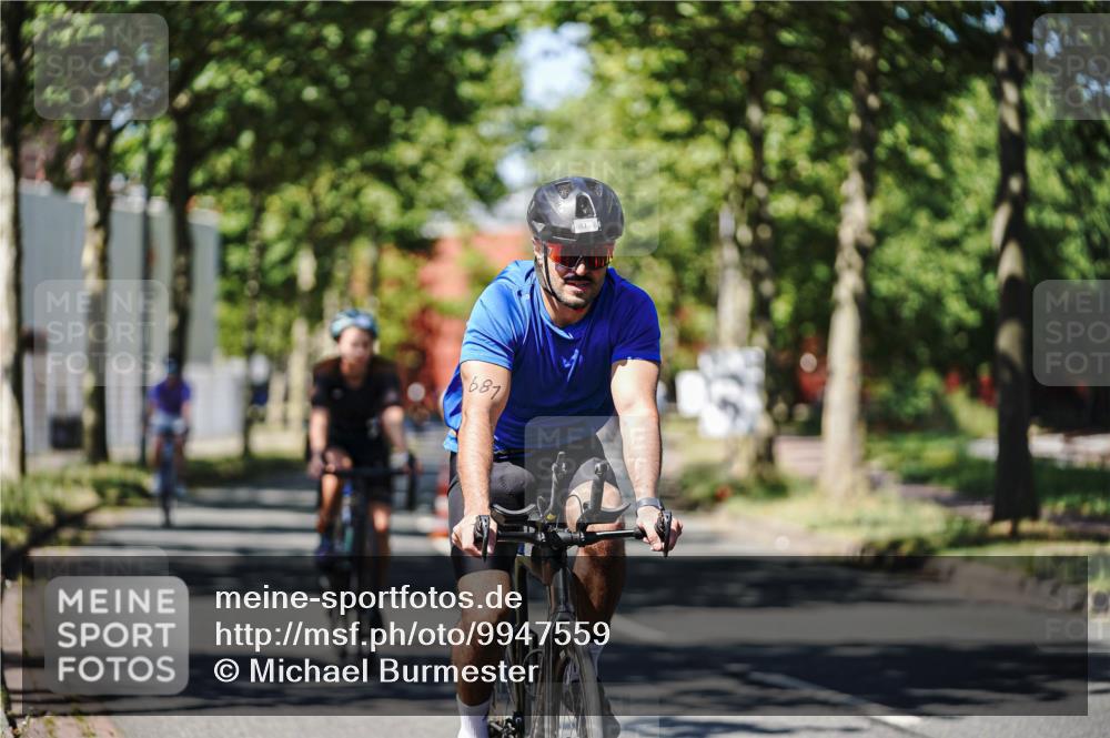 09.08.2026 - GEWOBA Citytriathlon Bremen Michael Burmester http://msf.ph/oto/9947559 09.08.2026 12:22:43 Radfahren 664, 681, 787, 800, 805, 945, 956, 1108 meine-sportfotos.de