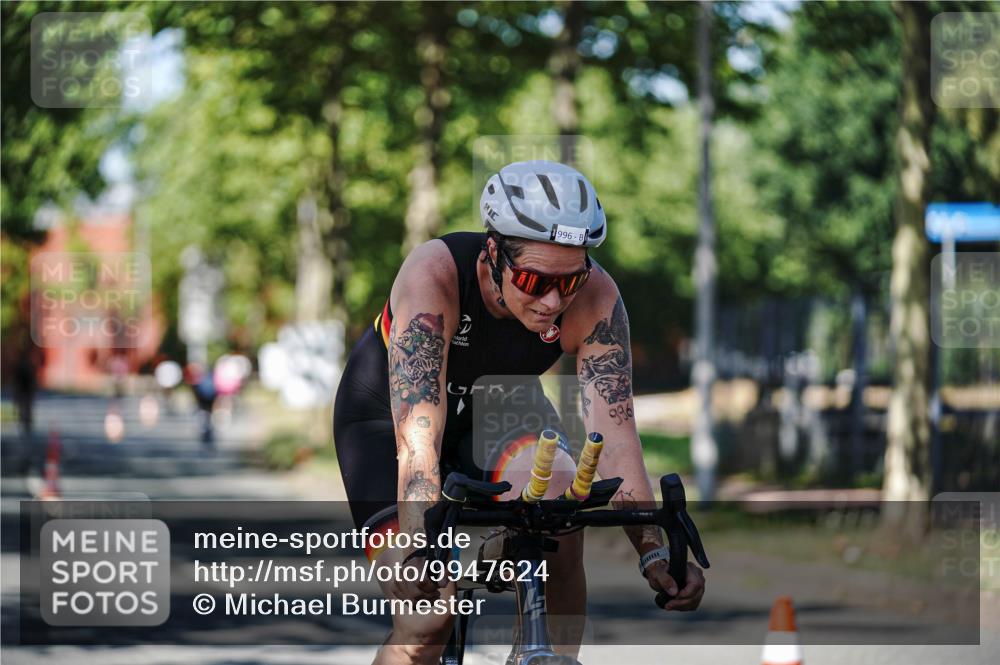 09.08.2026 - GEWOBA Citytriathlon Bremen Michael Burmester http://msf.ph/oto/9947624 09.08.2026 12:23:25 Radfahren 572, 577, 651, 707, 782, 840, 871, 888, 976, 996, 1123 meine-sportfotos.de