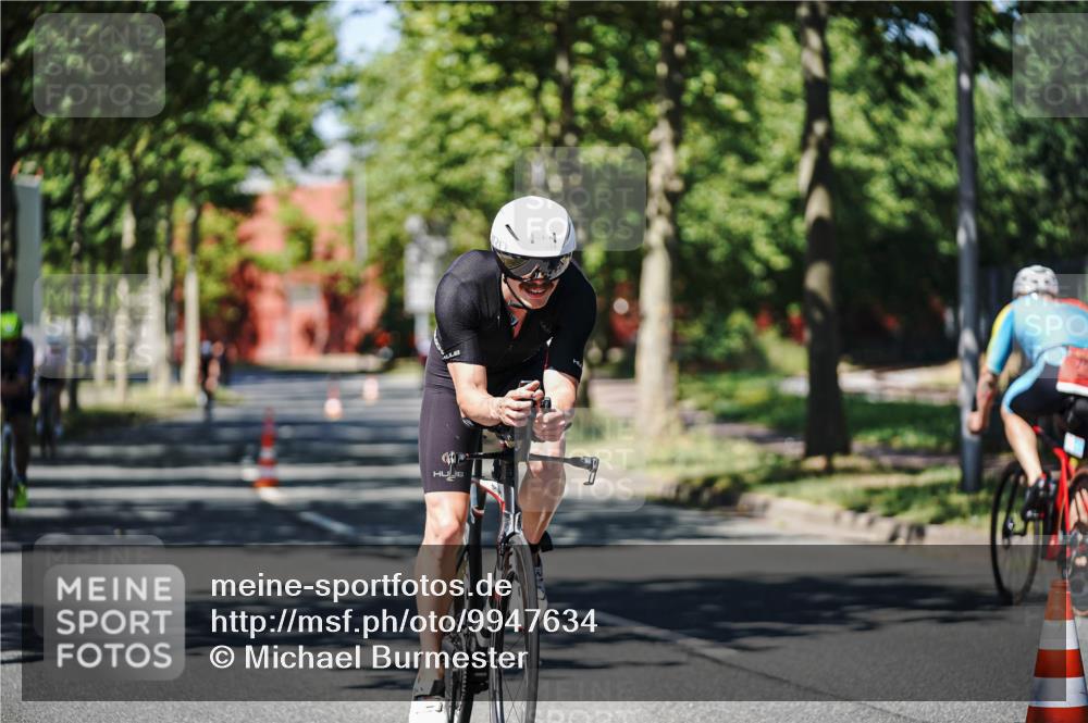09.08.2026 - GEWOBA Citytriathlon Bremen Michael Burmester http://msf.ph/oto/9947634 09.08.2026 12:23:41 Radfahren 651, 701, 705, 707, 890, 1107 meine-sportfotos.de