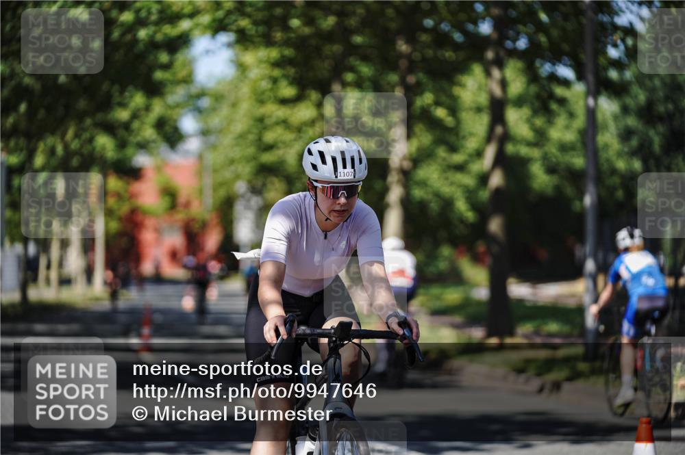 09.08.2026 - GEWOBA Citytriathlon Bremen Michael Burmester http://msf.ph/oto/9947646 09.08.2026 12:23:45 Radfahren 701, 705, 890, 1107 meine-sportfotos.de