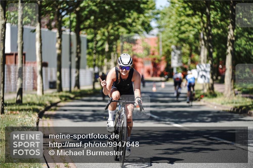 09.08.2026 - GEWOBA Citytriathlon Bremen Michael Burmester http://msf.ph/oto/9947648 09.08.2026 12:23:48 Radfahren 570, 705, 890, 1107 meine-sportfotos.de