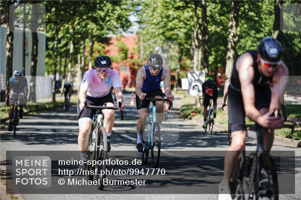 09.08.2026 - GEWOBA Citytriathlon Bremen Michael Burmester http://msf.ph/oto/9947770 09.08.2026 12:25:24 Radfahren 558, 649, 774, 859, 936, 1010, 1106, 1121 meine-sportfotos.de