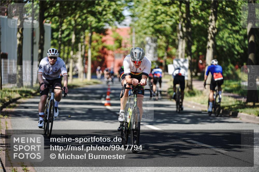 09.08.2026 - GEWOBA Citytriathlon Bremen Michael Burmester http://msf.ph/oto/9947794 09.08.2026 12:25:39 Radfahren 649, 702, 718, 743, 774, 779, 789, 810, 848, 936, 982, 1010, 1122, 1125 meine-sportfotos.de