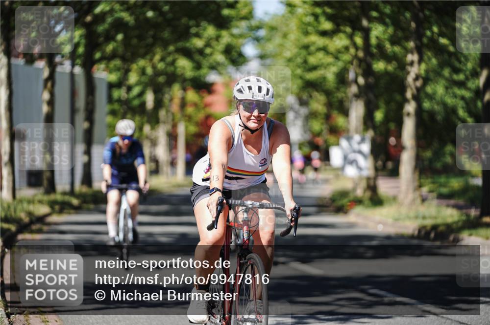 09.08.2026 - GEWOBA Citytriathlon Bremen Michael Burmester http://msf.ph/oto/9947816 09.08.2026 12:25:51 Radfahren 578, 614, 635, 702, 718, 738, 743, 779, 789, 797, 810, 848, 853, 913, 927, 942, 944, 1125 meine-sportfotos.de