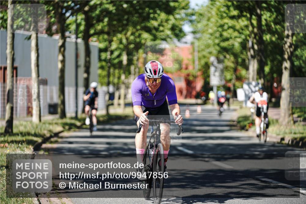 09.08.2026 - GEWOBA Citytriathlon Bremen Michael Burmester http://msf.ph/oto/9947856 09.08.2026 12:26:26 Radfahren 621, 674, 766, 842, 908, 985, 1127 meine-sportfotos.de