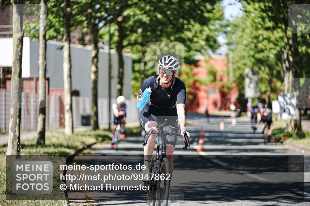 09.08.2026 - GEWOBA Citytriathlon Bremen Michael Burmester http://msf.ph/oto/9947862 09.08.2026 12:26:29 Radfahren 621, 674, 766, 767, 842, 908, 985, 1127, 1131 meine-sportfotos.de