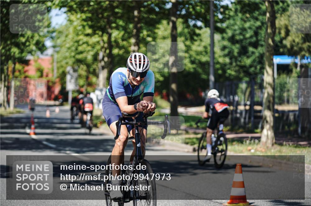 09.08.2026 - GEWOBA Citytriathlon Bremen Michael Burmester http://msf.ph/oto/9947973 09.08.2026 12:27:59 Radfahren 554, 660, 831, 917, 1157 meine-sportfotos.de