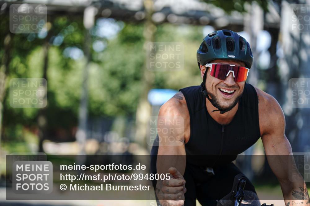 09.08.2026 - GEWOBA Citytriathlon Bremen Michael Burmester http://msf.ph/oto/9948005 09.08.2026 12:28:34 Radfahren 549, 610, 619, 631, 652, 658, 676, 698, 719 meine-sportfotos.de