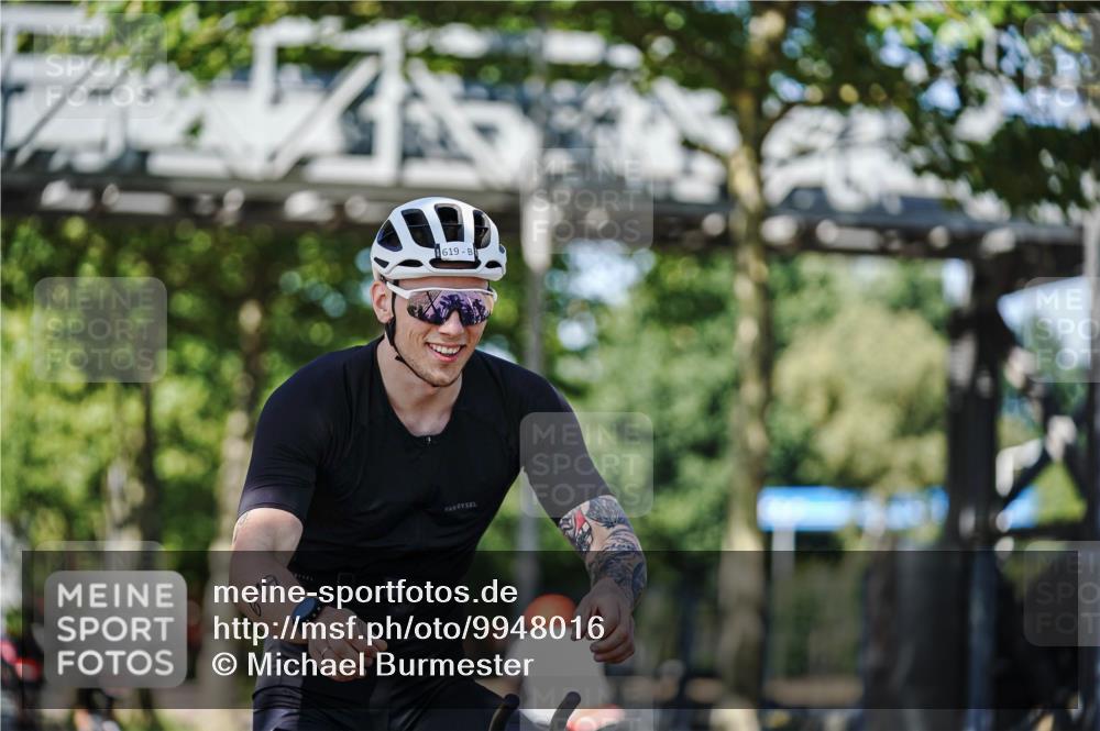 09.08.2026 - GEWOBA Citytriathlon Bremen Michael Burmester http://msf.ph/oto/9948016 09.08.2026 12:28:42 Radfahren 610, 619, 652, 658, 698, 703, 719, 795 meine-sportfotos.de