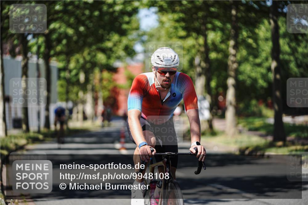 09.08.2026 - GEWOBA Citytriathlon Bremen Michael Burmester http://msf.ph/oto/9948108 09.08.2026 12:30:15 Radfahren 591, 677, 747, 1004 meine-sportfotos.de