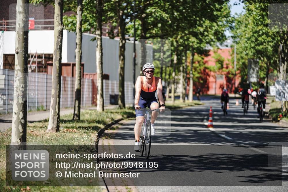 09.08.2026 - GEWOBA Citytriathlon Bremen Michael Burmester http://msf.ph/oto/9948195 09.08.2026 12:31:35 Radfahren 561, 606, 613, 647 meine-sportfotos.de