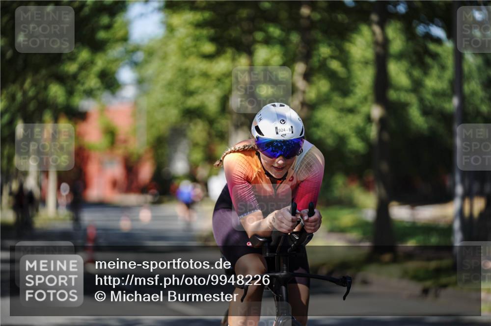09.08.2026 - GEWOBA Citytriathlon Bremen Michael Burmester http://msf.ph/oto/9948226 09.08.2026 12:32:13 Radfahren 579, 650, 867, 884, 920, 924, 955, 990 meine-sportfotos.de