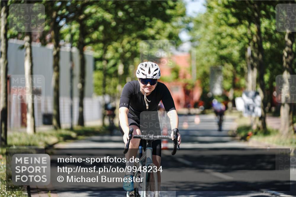 09.08.2026 - GEWOBA Citytriathlon Bremen Michael Burmester http://msf.ph/oto/9948234 09.08.2026 12:32:21 Radfahren 579, 650, 680, 765, 867, 920, 924, 990, 1006 meine-sportfotos.de
