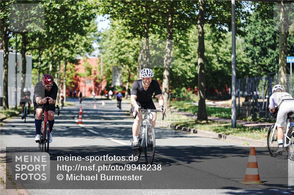 09.08.2026 - GEWOBA Citytriathlon Bremen Michael Burmester http://msf.ph/oto/9948238 09.08.2026 12:32:28 Radfahren 590, 594, 680, 765, 867, 874, 920, 1006 meine-sportfotos.de