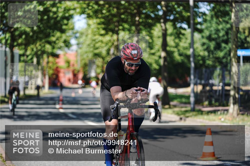 09.08.2026 - GEWOBA Citytriathlon Bremen Michael Burmester http://msf.ph/oto/9948241 09.08.2026 12:32:29 Radfahren 590, 594, 680, 765, 874, 1006 meine-sportfotos.de
