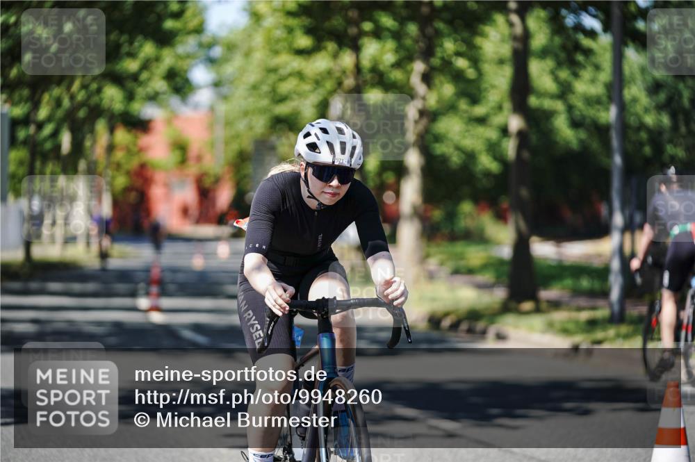 09.08.2026 - GEWOBA Citytriathlon Bremen Michael Burmester http://msf.ph/oto/9948260 09.08.2026 12:32:50 Radfahren 636, 875, 921, 983, 1008, 1137 meine-sportfotos.de