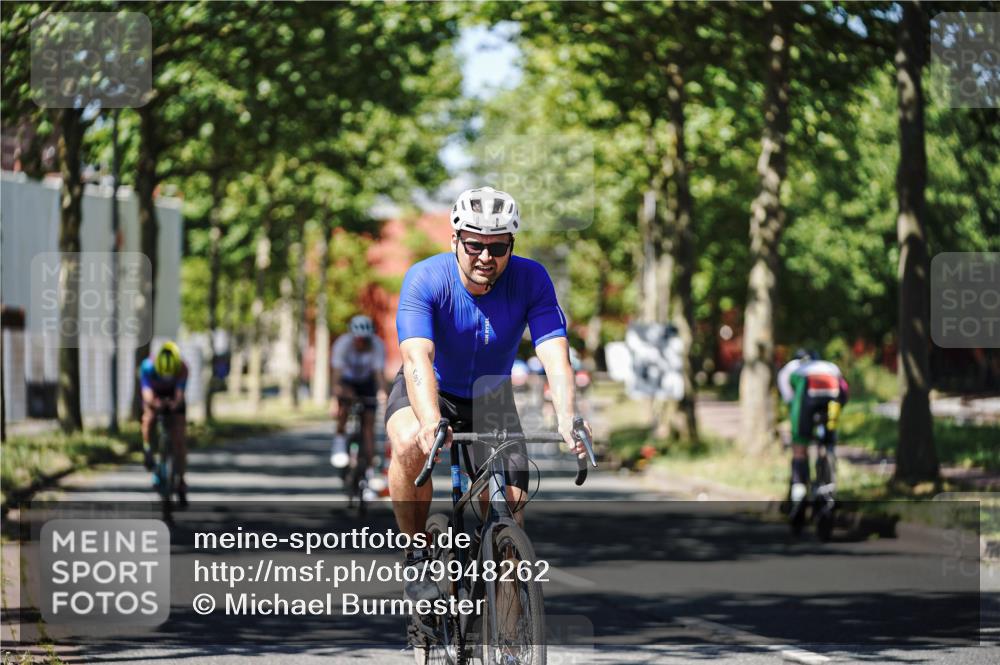 09.08.2026 - GEWOBA Citytriathlon Bremen Michael Burmester http://msf.ph/oto/9948262 09.08.2026 12:32:57 Radfahren 582, 636, 875, 921, 1016, 1137 meine-sportfotos.de